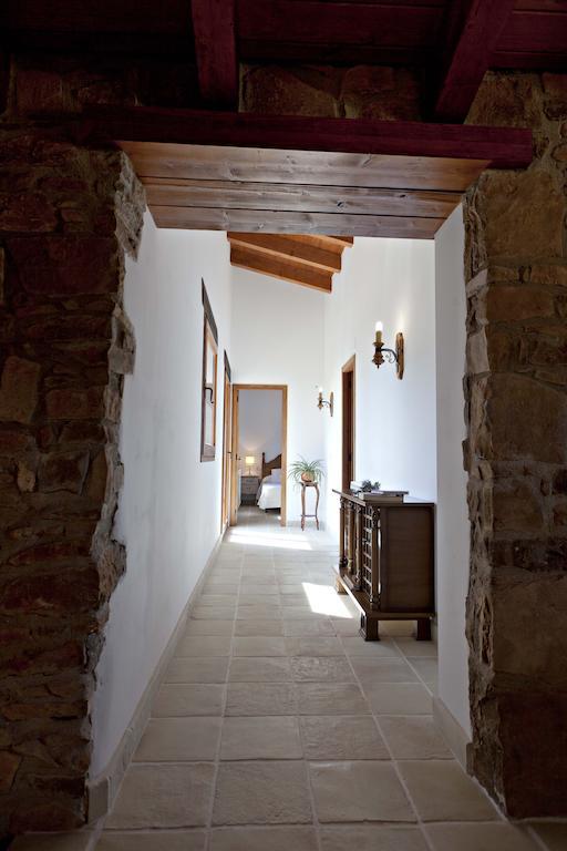 Masia Ca L'Anima Hotel La Baronia de Rialb Habitación foto